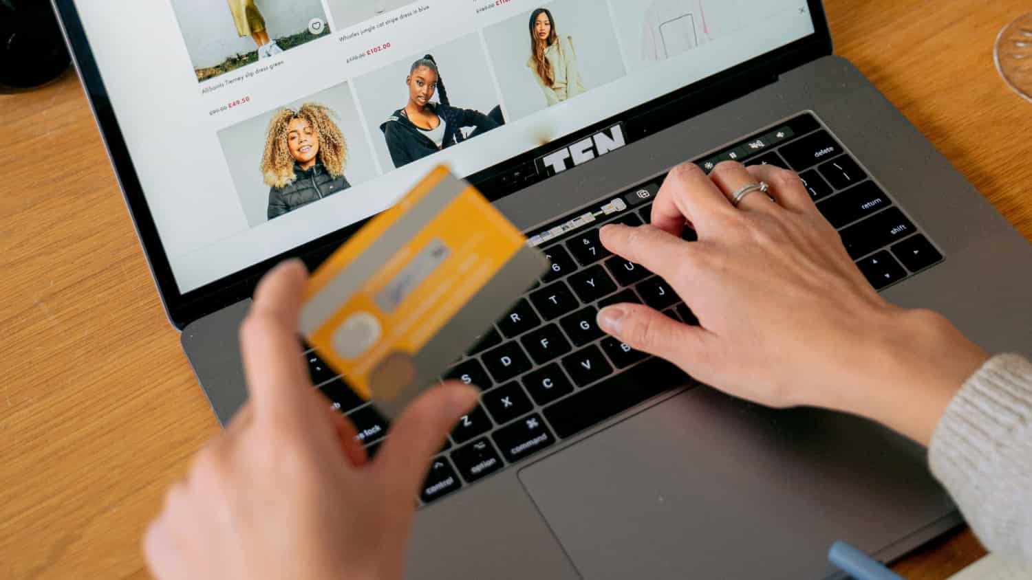 Cómo mejorar la experiencia de pago en tu ecommerce (UX/UI)